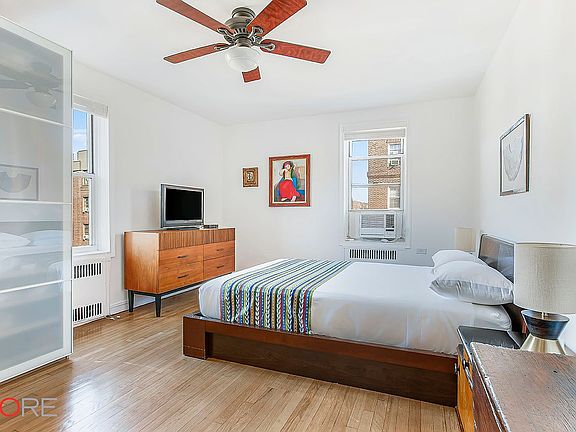 4th image of 76-12 35th Ave APT 5L
