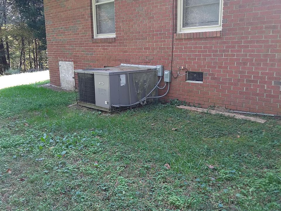2nd image of 50 Kirk Rd #50