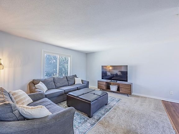 4th image of 10520 Unity St NW