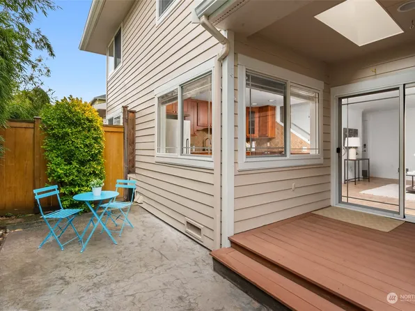 3033 60th Avenue SW #6, Seattle, WA 98116