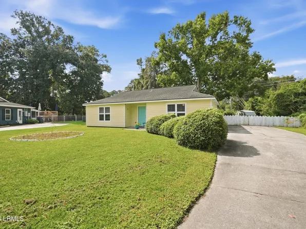 10 Quail Ridge Circle S, Beaufort, SC 29906