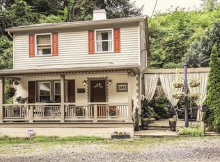 243 Hickory St, Mc Kees Rocks, PA 15136