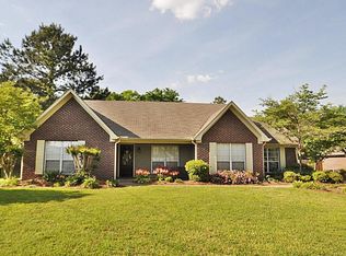 2502 Teakwood Ln, Tupelo, MS 38801