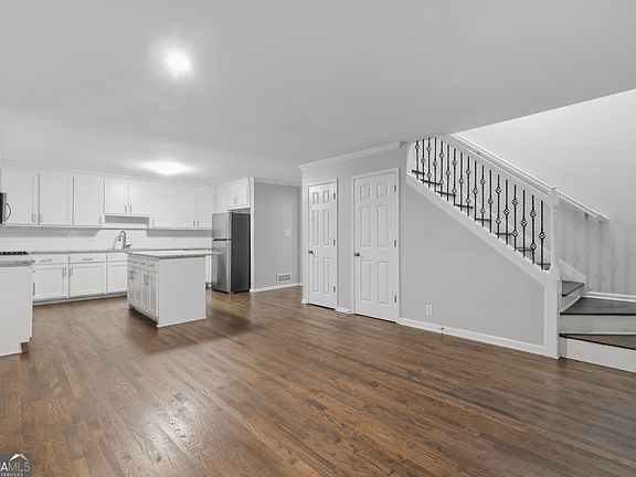 5th image of 7127 Riverside Dr