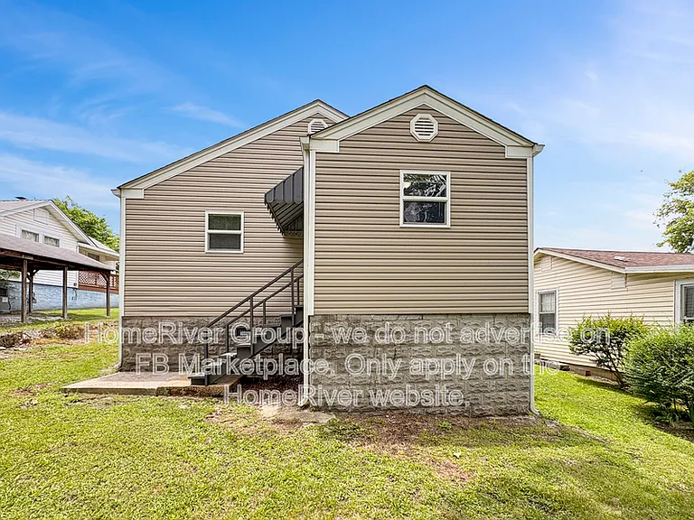 108 Beech St — Photo 16