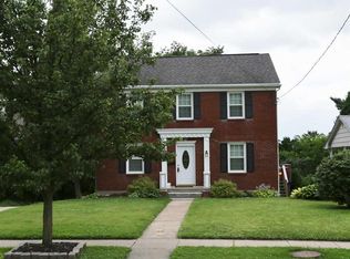 1105 S Grandview Ave, Dubuque, IA 52003