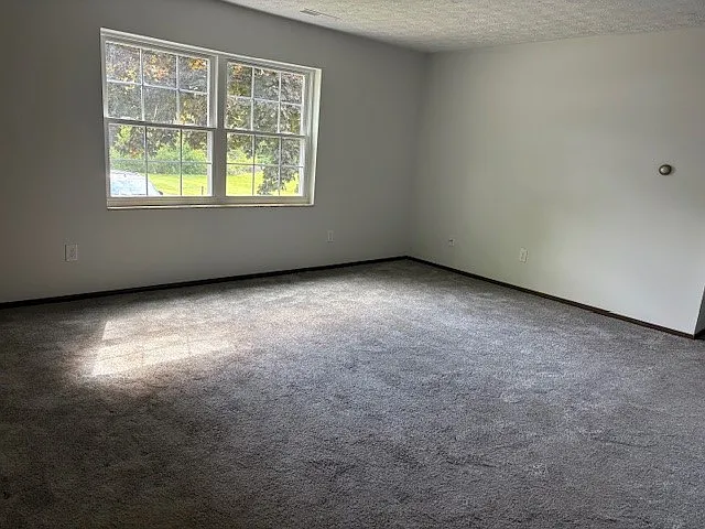 2 bed, 900 sqft, $895 — Photo 3