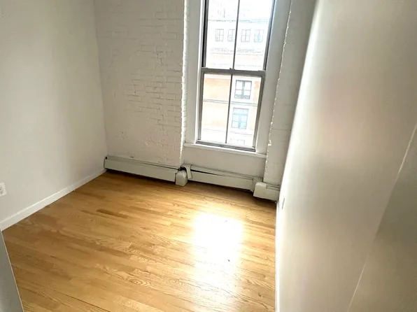 16 North Moore Street image 5 of 5