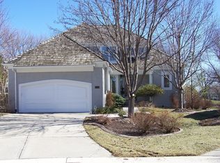 10107 S Shadow Cir, Olathe, KS 66061