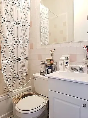 Rented by Signature Property Realty | media 10