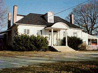 1st image of 133 E Willow St