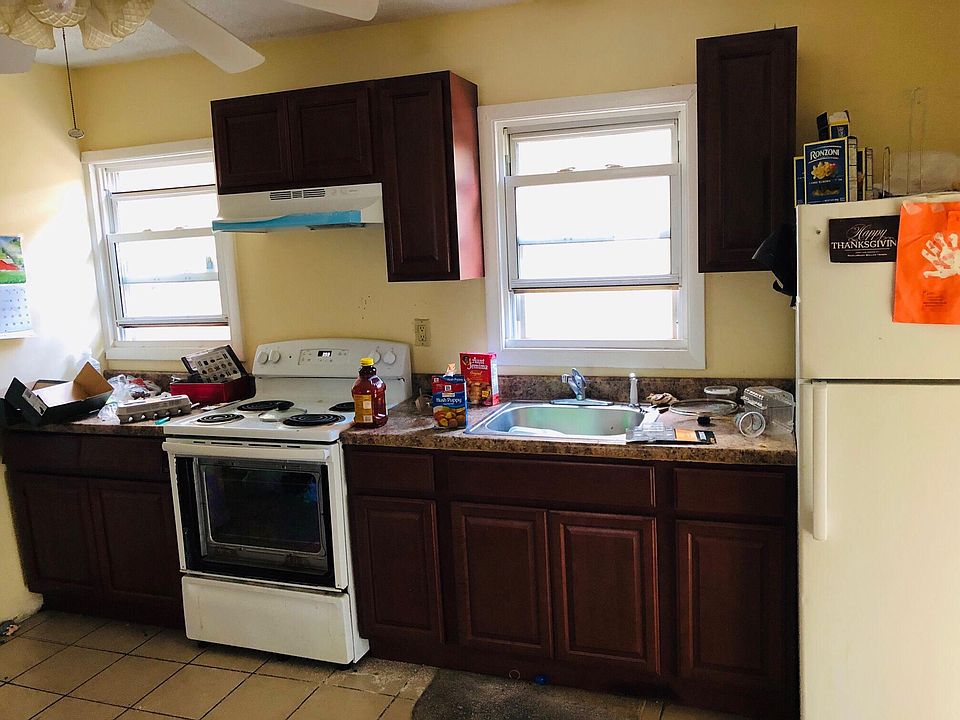 1st image of 216 Greenwich Ave #2