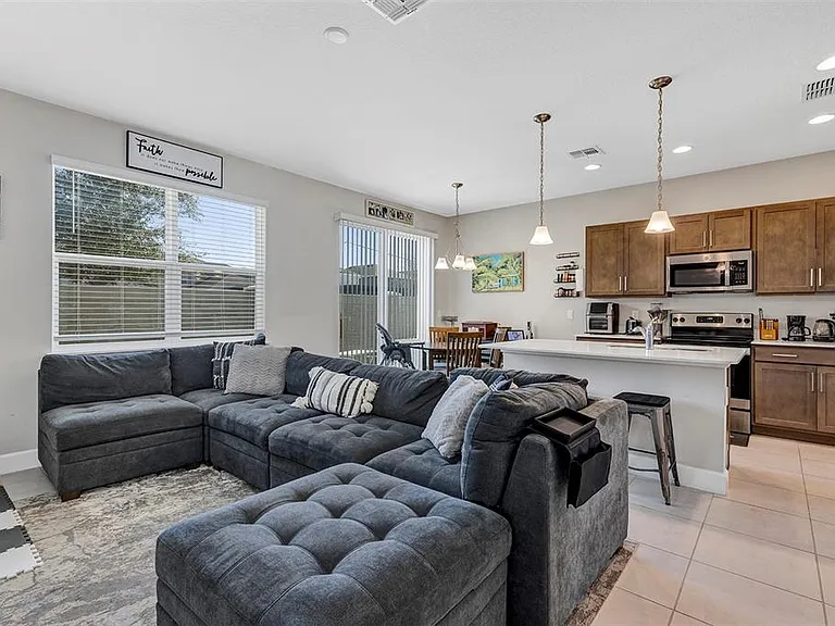 1401 Captiva Cv #23 — Photo 5