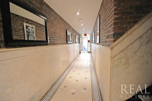 Rented by REAL New York | media 12