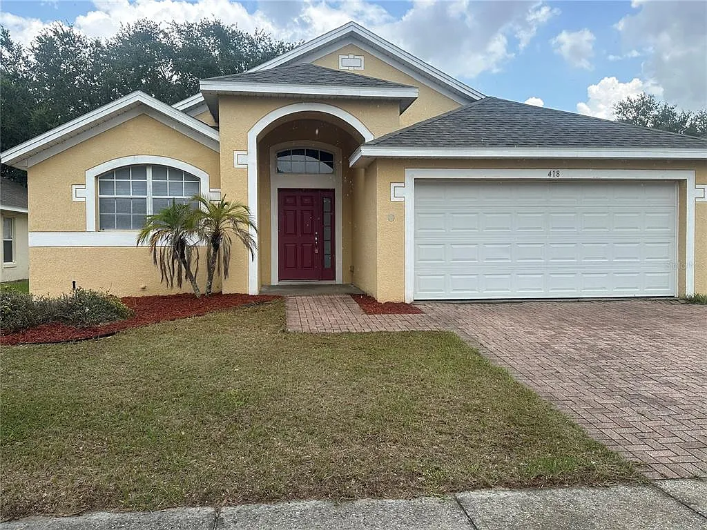 3 bed, 2.0 bath, 1644 sqft, $1,850 — Photo 2