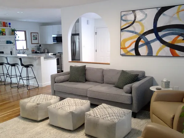 805 Avenue C, Traverse City, MI 49686