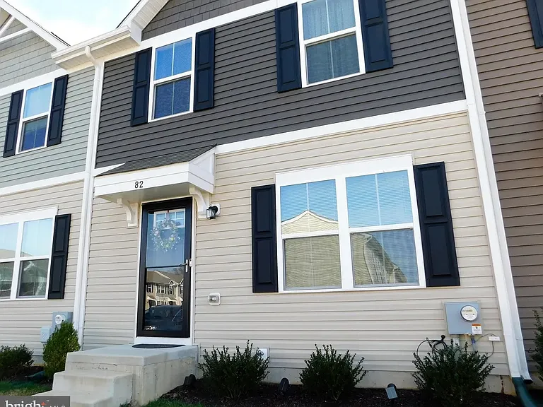 82 Azalea Cir — Photo 2