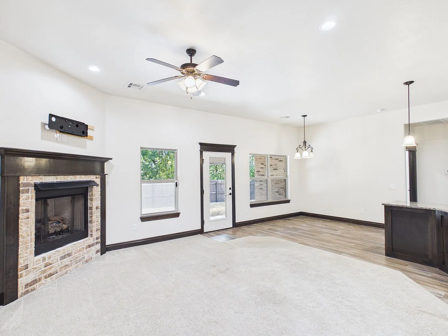 12102 NE Wildridge Dr — Photo 4