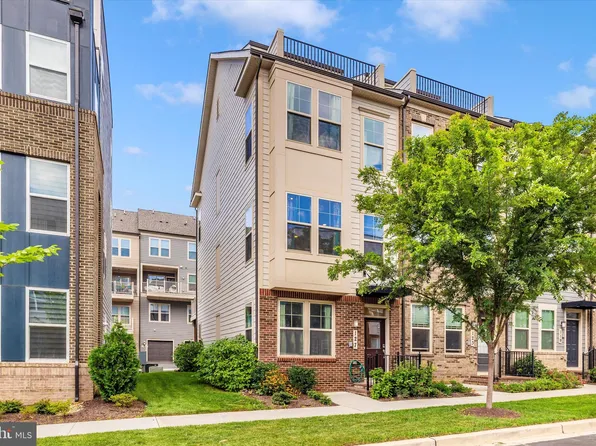 127 Dickenson Dr, Gaithersburg, MD 20878