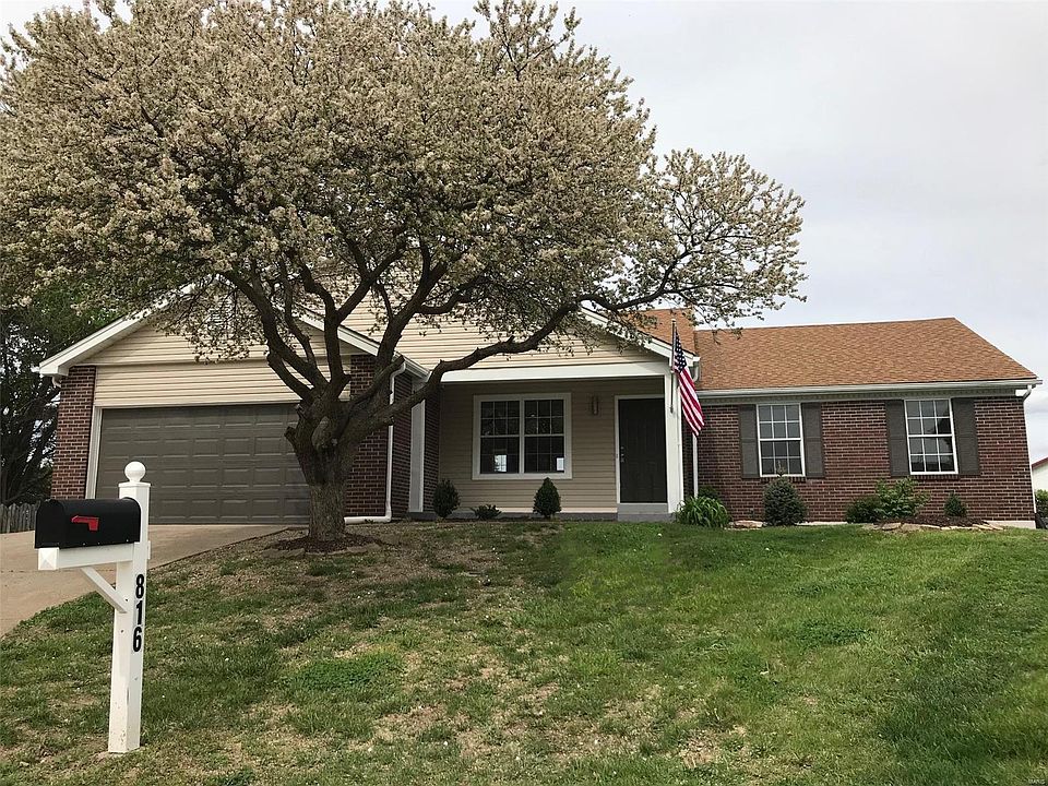 1st image of 816 Vista Pointe Dr