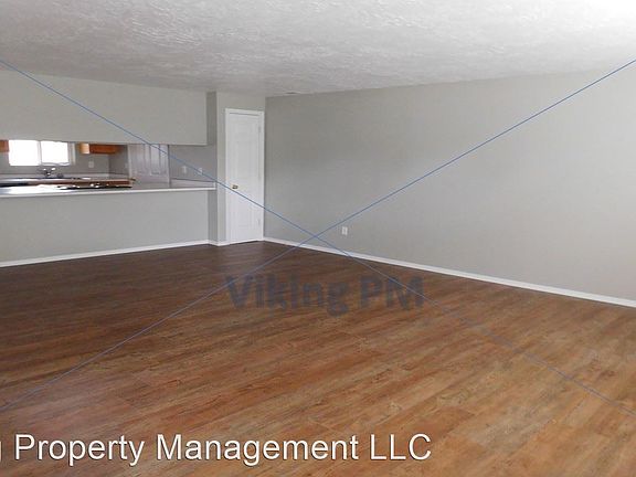 2nd image of 935 NW Claypool St