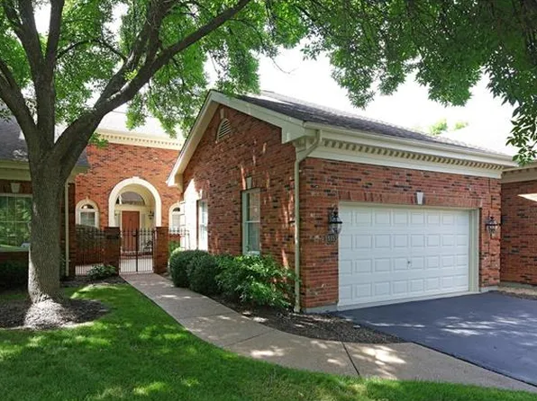 13353 Fairfield Circle Dr, Chesterfield, MO 63017