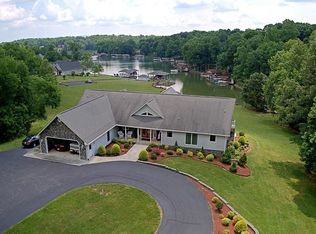 2891 Rhodes Ave, Vinton, VA 24179