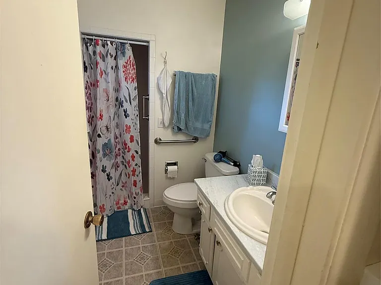200 Daniel Dr — Photo 9