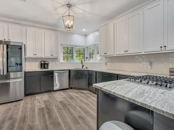 2019 Lake Hills Dr, Humble, TX 77339