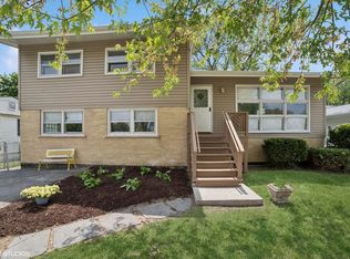 4911 Prairie Ave, McHenry, IL 60050