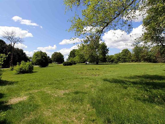 5th image of 7703 La Montee Dr