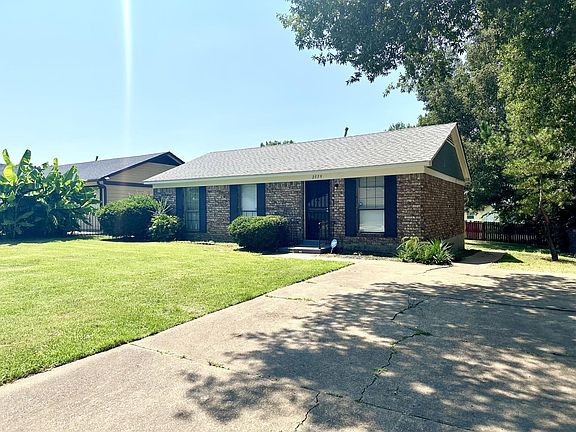 3rd image of 2559 Wellons Ave