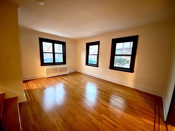 2nd image of 189-16 37th Ave