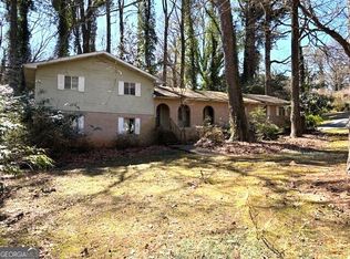 5169 Oxbow Rd, Stone Mountain, GA 30087