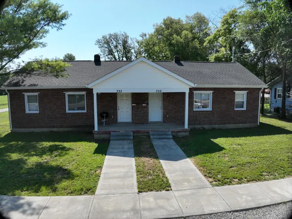 733 W Oakland Ave, Washington Court House, OH 43160