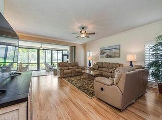 752 Eagle Creek Dr UNIT 103, Naples, FL 34113
