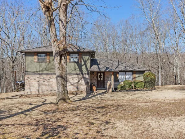 1175 Christy Ln, Tuscumbia, AL 35674