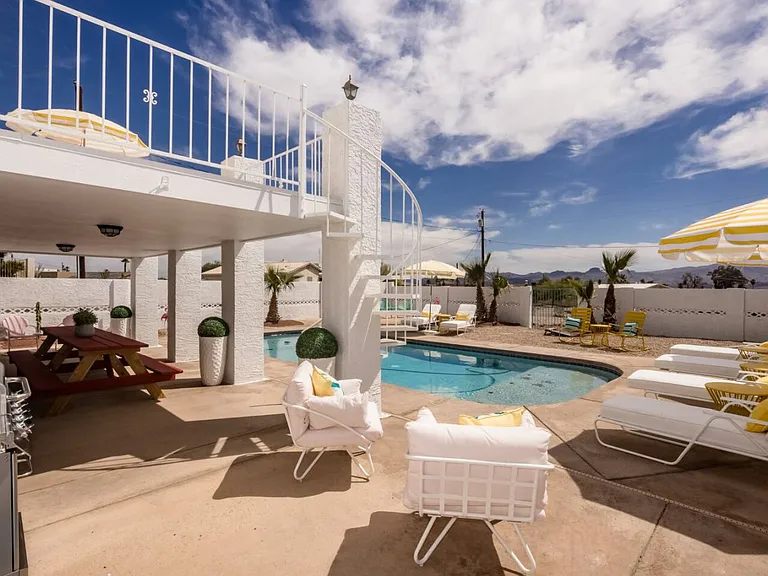 2906 Castaway Dr — Photo 23