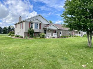 N8918 Hughes Rd, Belleville, WI 53508