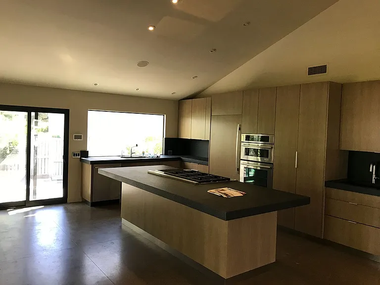 270 W Rumble Rd #D — Photo 2