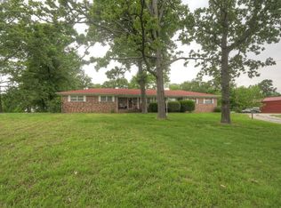12296 Gateway Dr, Neosho, MO 64850