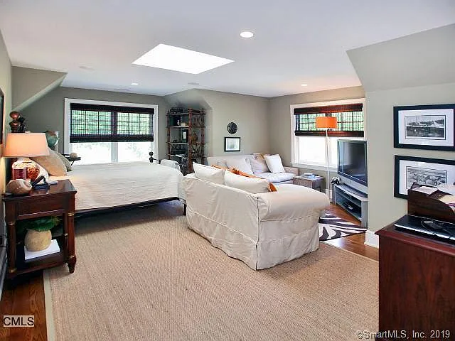 20 Grassy Plains Rd — Photo 12