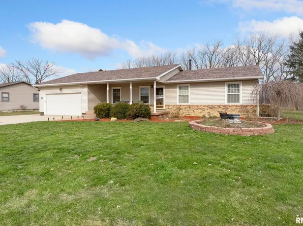 14 Crestview Dr, Geneseo, IL 61254