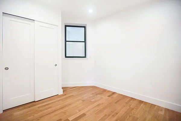 Rented by Bohemia Realty Group | media 7