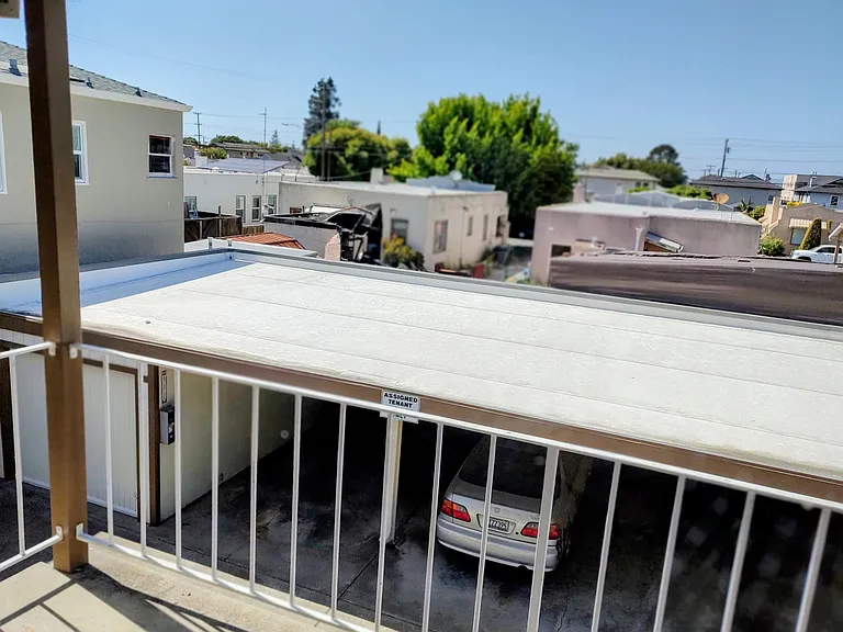 144 Belleview Dr #4 — Photo 3
