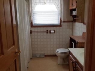 69556 Eisenhower Rd, Sturgis, MI 49091