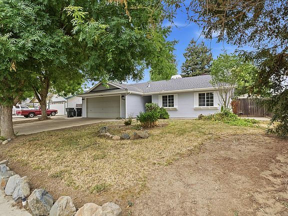 3rd image of 3626 S Chatham Court