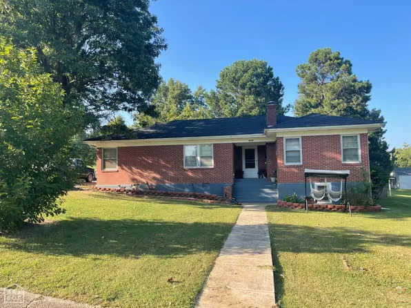 889 W Main St, Piggott, AR 72454