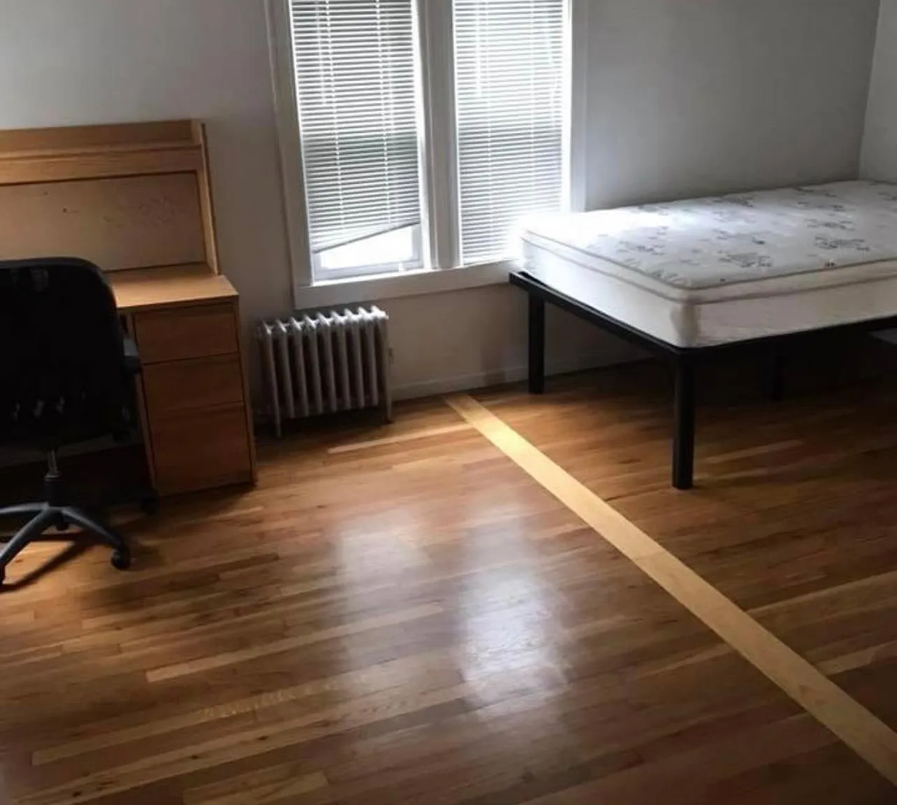 6 bed, 2400 sqft, $4,200 — Photo 3
