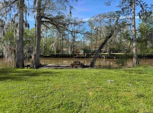 13885 Old River Rd, Maurepas, LA 70449